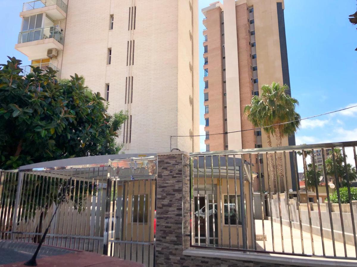 Holiday Apt Niza 10B Μπένιντορμ Εξωτερικό φωτογραφία
