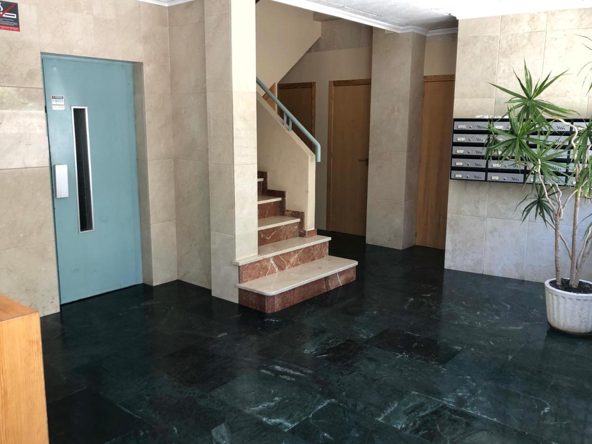 Holiday Apt Niza 10B Μπένιντορμ Εξωτερικό φωτογραφία